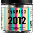 Nyhet sötlakrits med vit choklad och hallon – Christmas Lakrids by Johan Bülow Ã…rets Christmas edition är här. En mjuk sötlakrits överdragen med vit belgisk lyxchoklad med en twist av hallon och slutligen doppad i silverpulver (christmas choc coated liquorice). En förtrollande och...